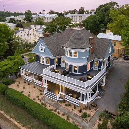 The Historic Berkeley Place Staunton Exterior foto